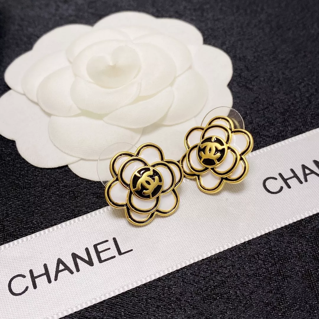 chanel boucles doreilles pour femme s_12b0bbb3